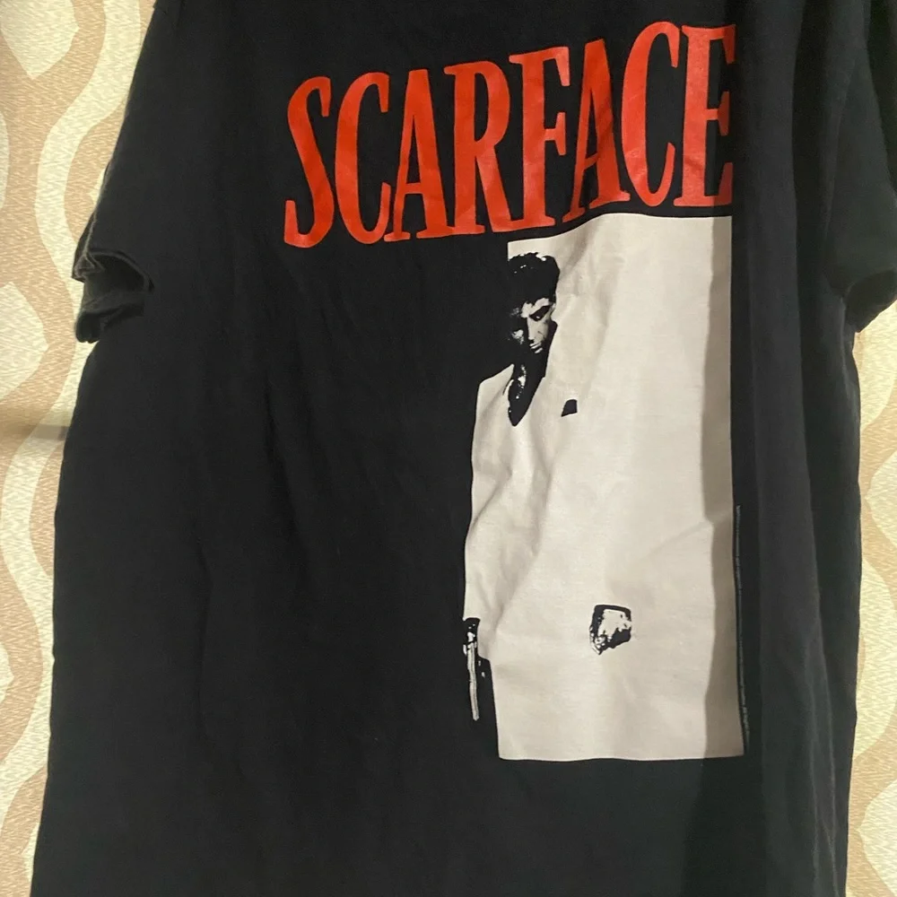 Mens Scarface shirt - Picture 3 of 3